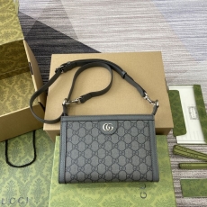 Gucci Clutch Bags